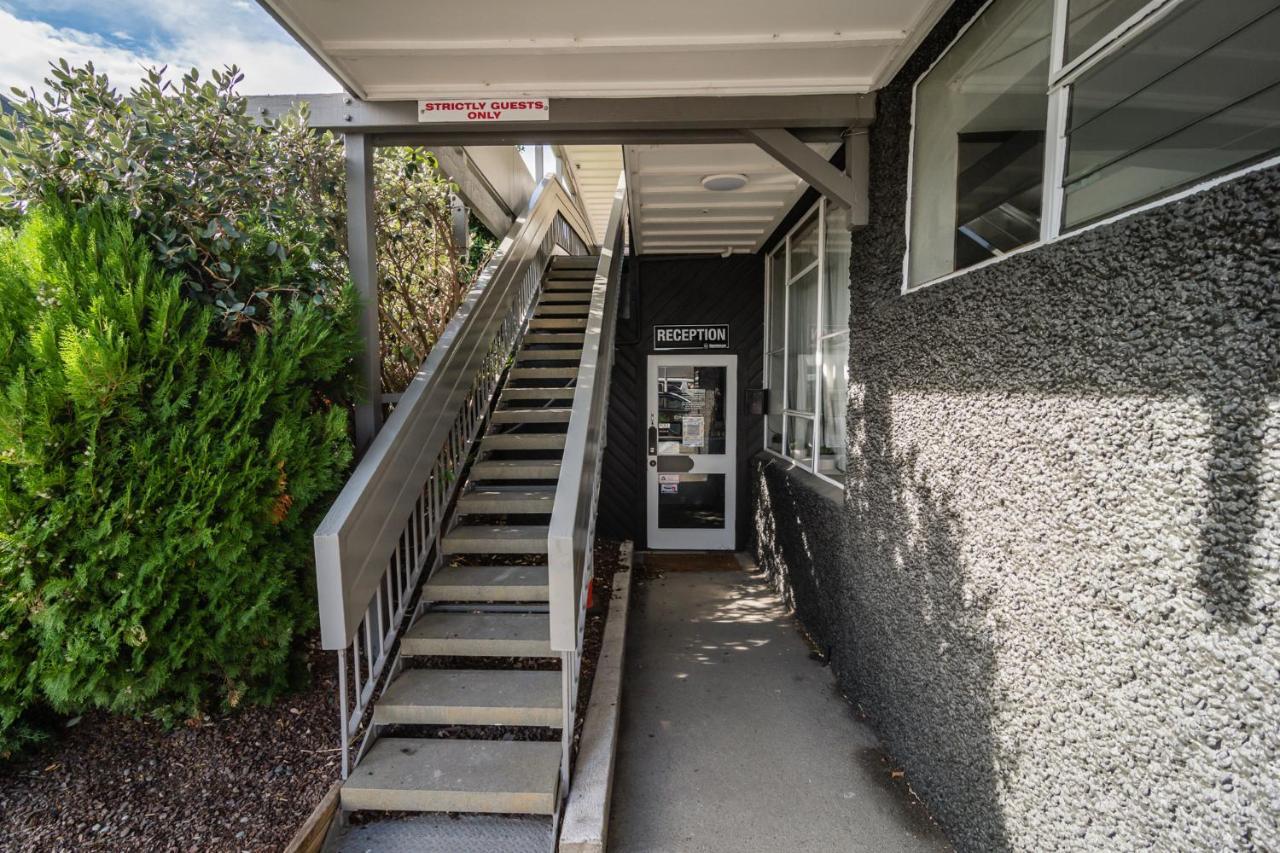 The Hibernian Studio Apartments - 4 Latter Street Timaru Bagian luar foto