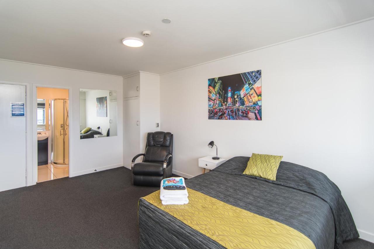 The Hibernian Studio Apartments - 4 Latter Street Timaru Bagian luar foto