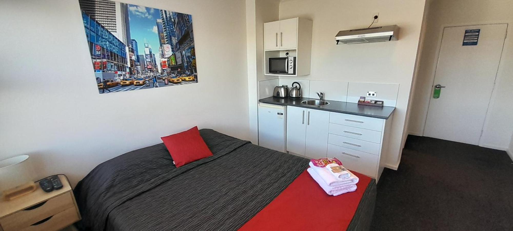 The Hibernian Studio Apartments - 4 Latter Street Timaru Bagian luar foto